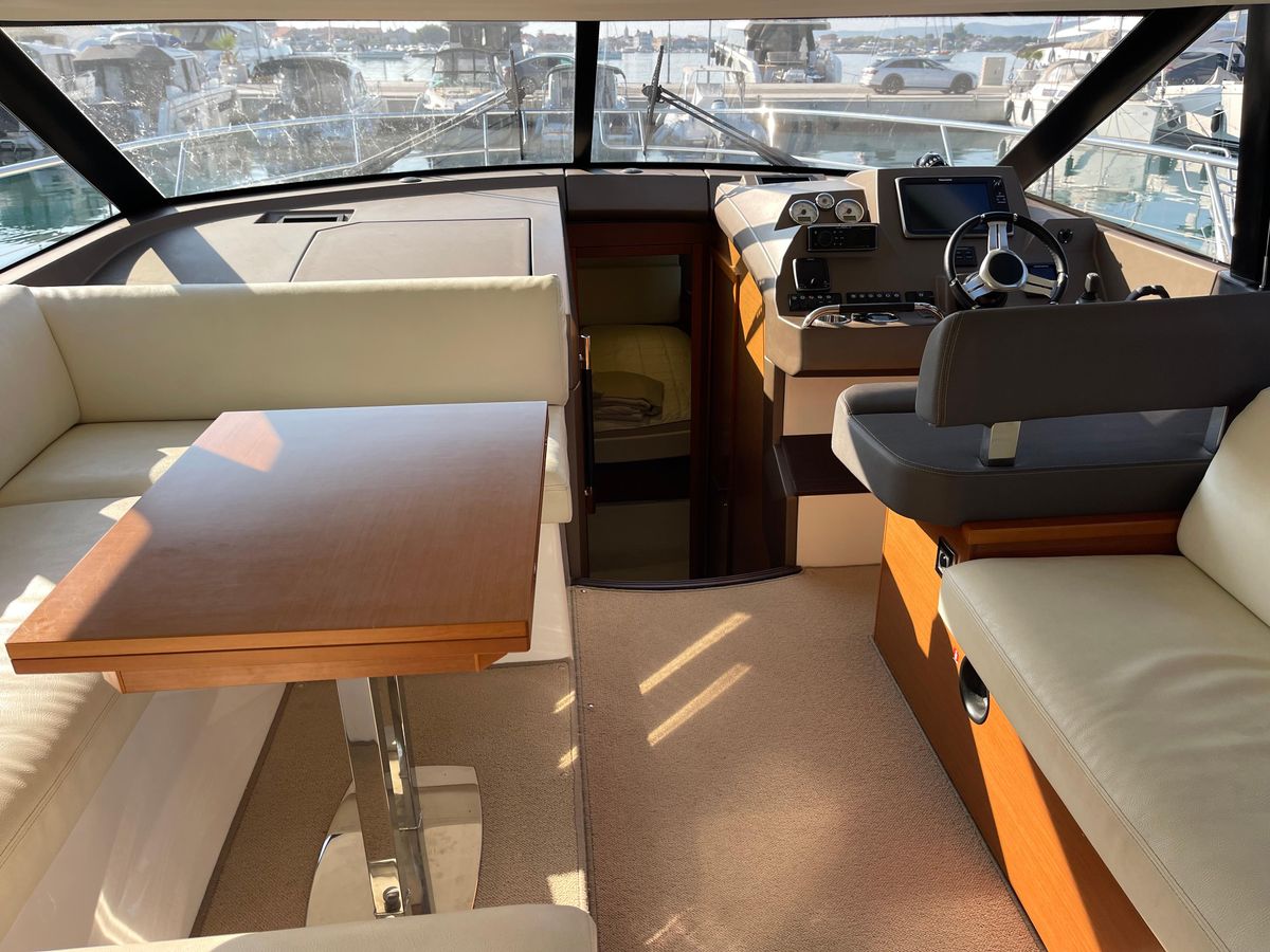 2014 Prestige 45 