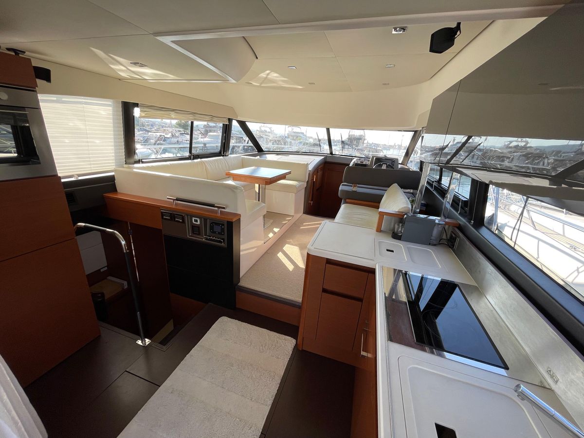 2014 Prestige 45 