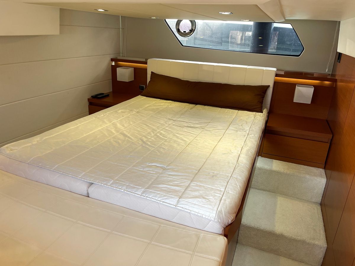 2014 Prestige 45 