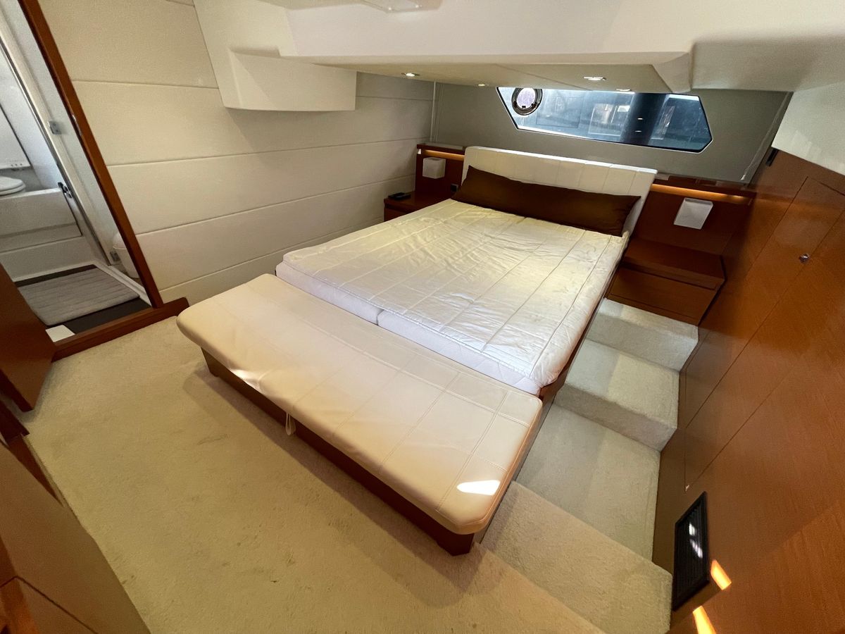 2014 Prestige 45 