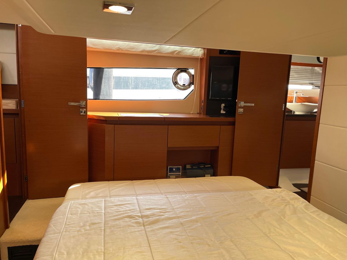 2014 Prestige 45 