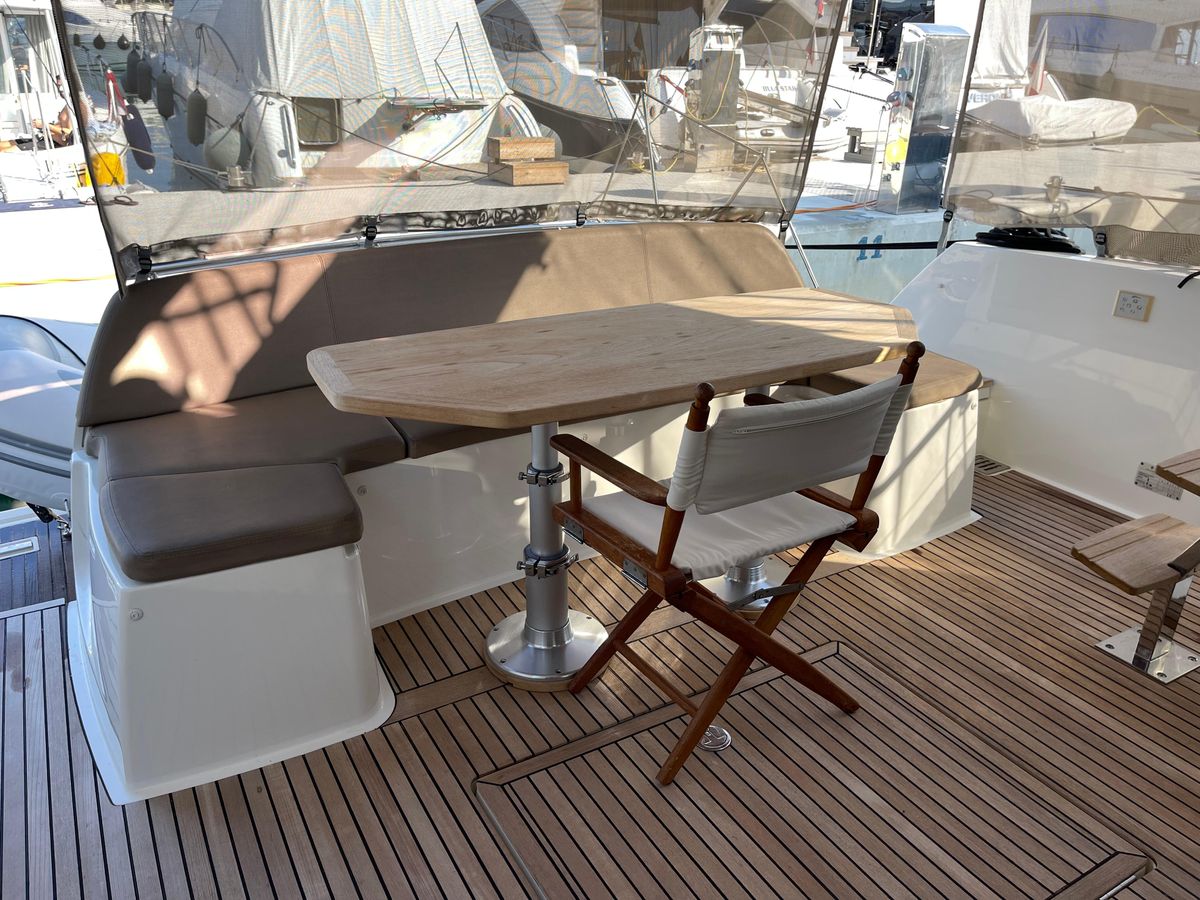 2014 Prestige 45 