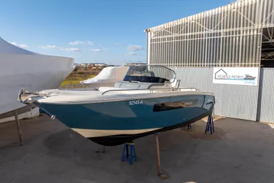 2018 Invictus 280 CX