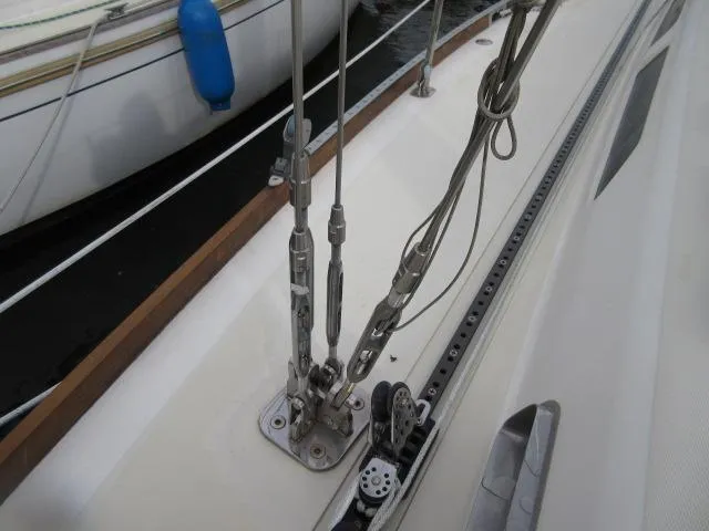 Chessea Horse Yacht Photos Pics Shrouds