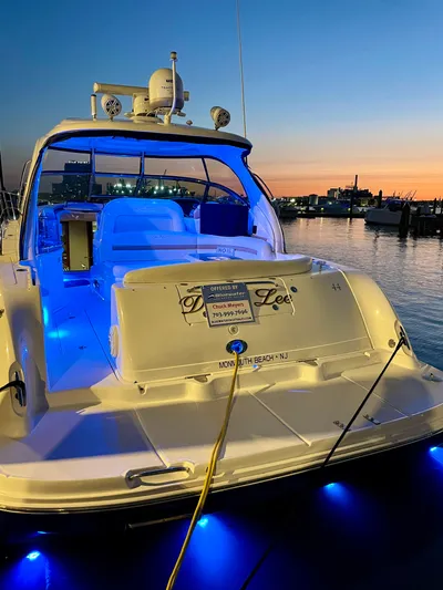 Debra Lee Yacht Photos Pics 