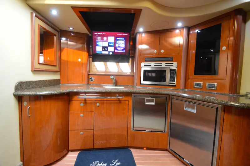 Debra Lee Yacht Photos Pics 