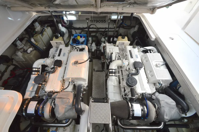 Debra Lee Yacht Photos Pics 