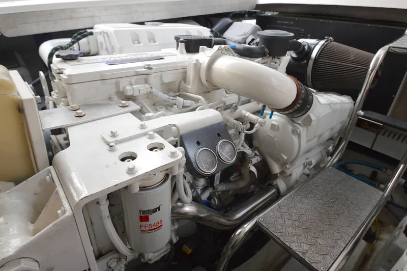 Debra Lee Yacht Photos Pics 