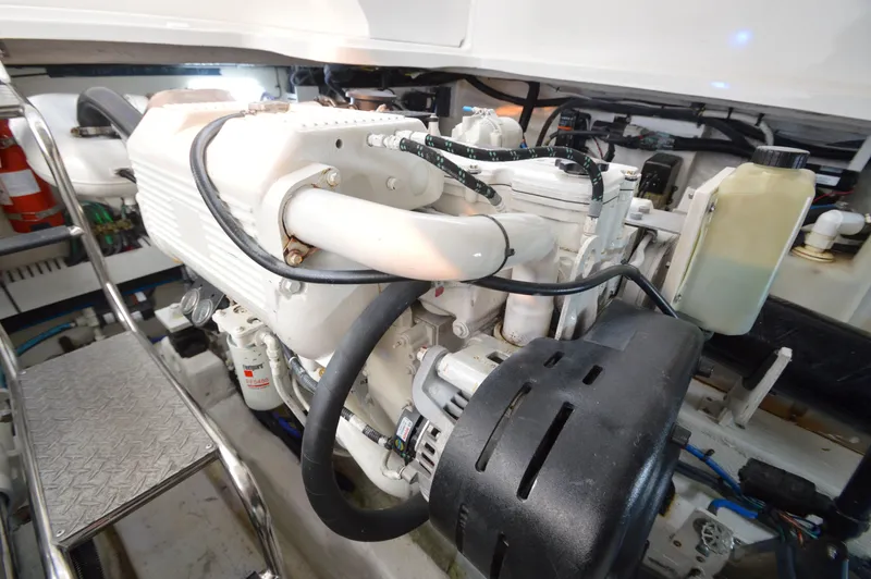 Debra Lee Yacht Photos Pics 