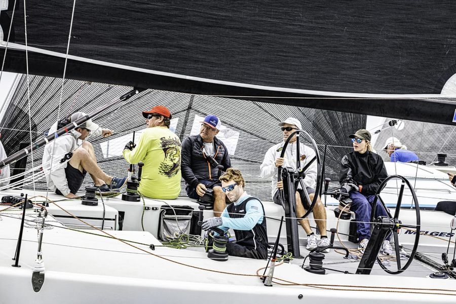 2019 Melges IC 37