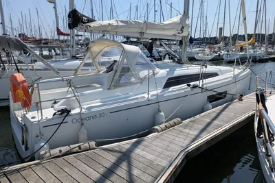 2020 Beneteau Oceanis 30.1