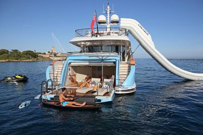 Yacht