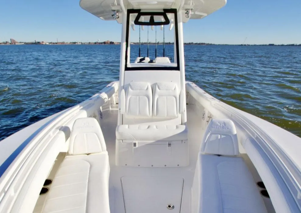 2026 Regulator 25 Photo