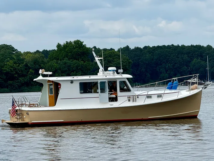 Brilyndia Yacht Photos Pics 