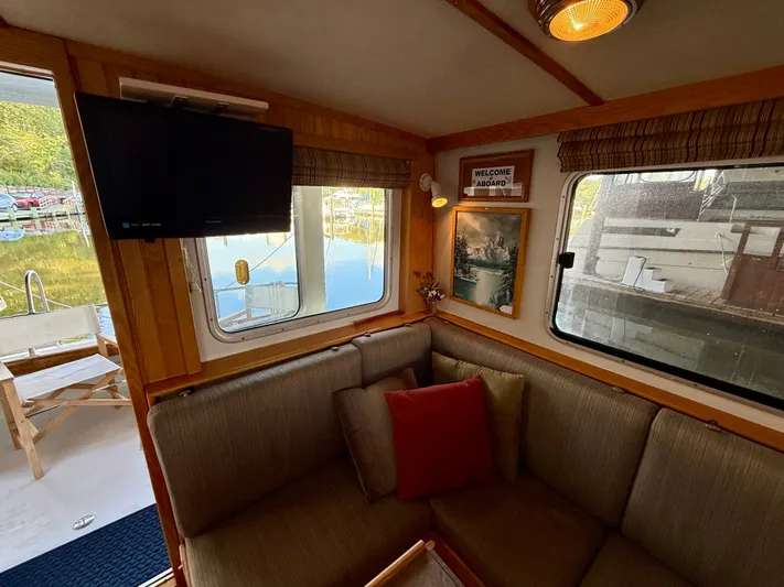 Brilyndia Yacht Photos Pics 