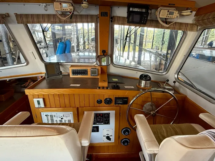 Brilyndia Yacht Photos Pics 