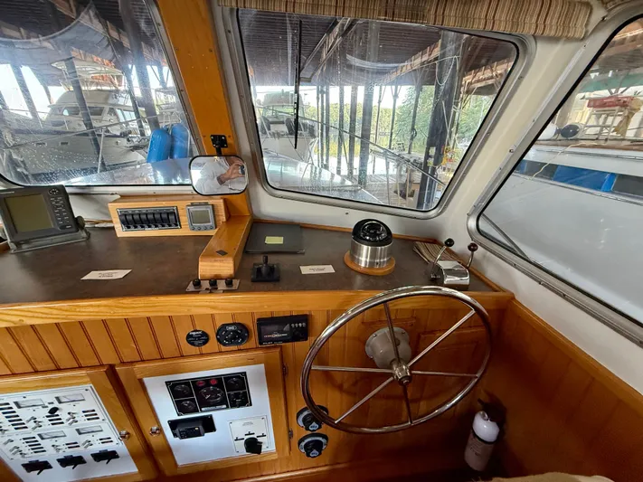 Brilyndia Yacht Photos Pics 