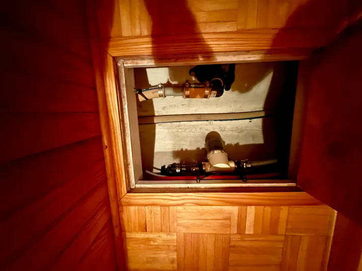 Brilyndia Yacht Photos Pics 