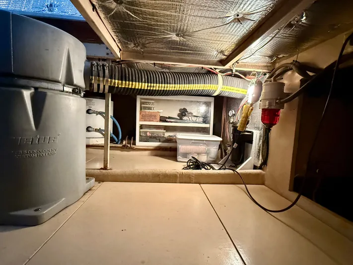 Brilyndia Yacht Photos Pics 