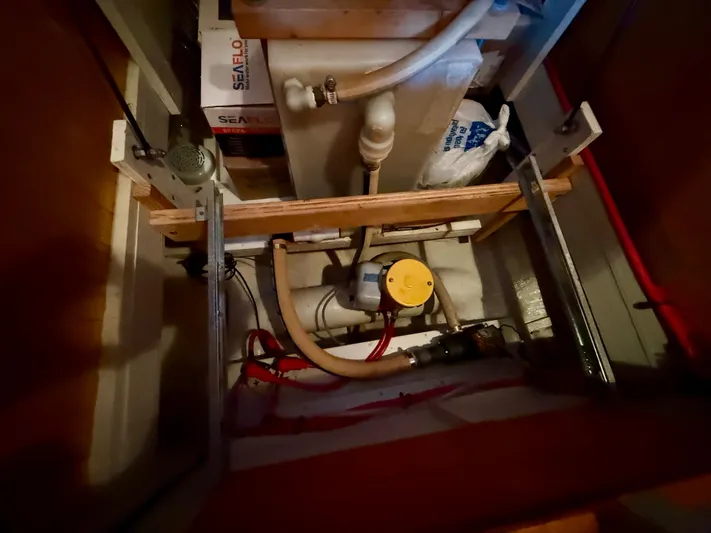 Brilyndia Yacht Photos Pics 