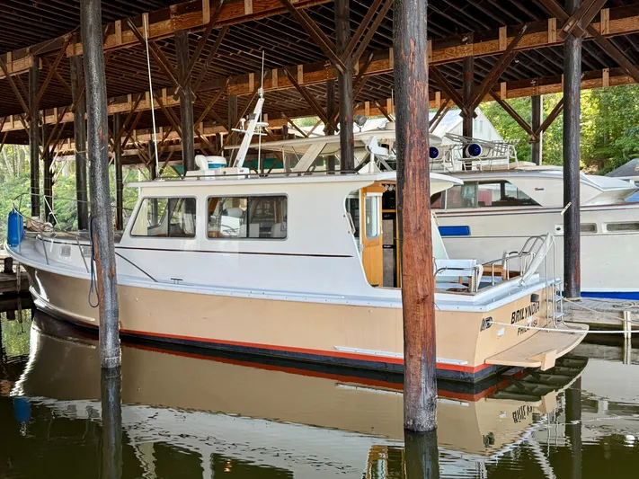 Brilyndia Yacht Photos Pics 