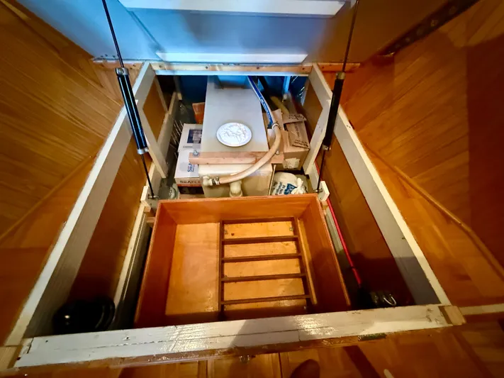 Brilyndia Yacht Photos Pics 