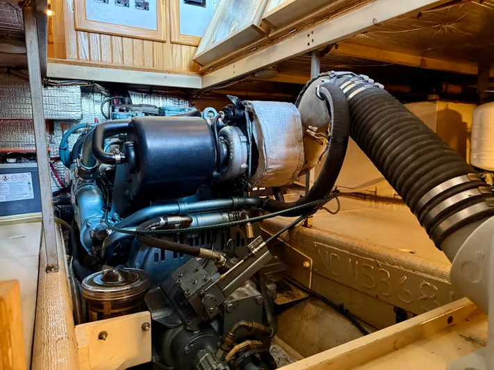 Brilyndia Yacht Photos Pics 