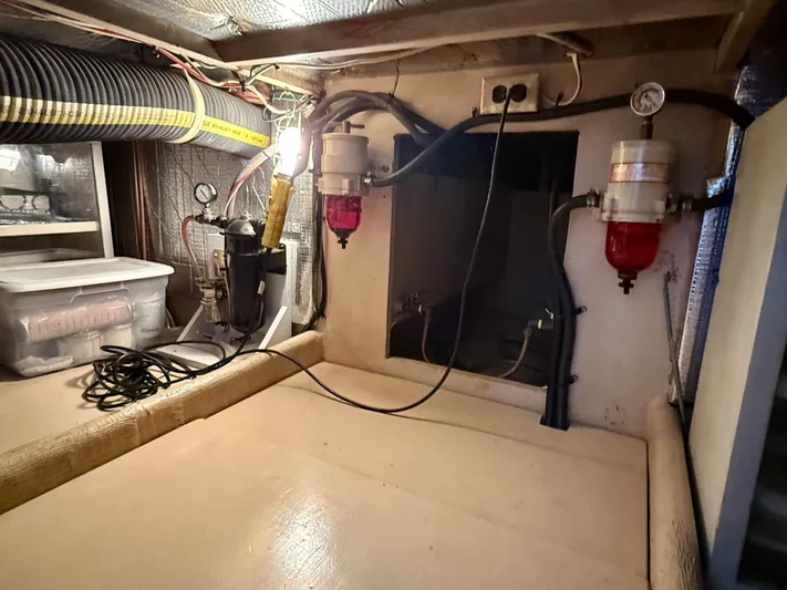 Brilyndia Yacht Photos Pics 