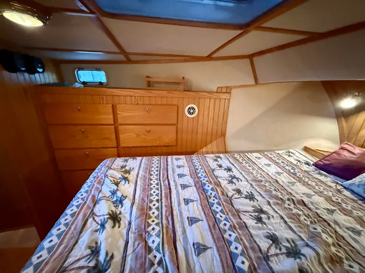 Brilyndia Yacht Photos Pics 