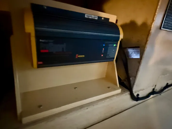 Brilyndia Yacht Photos Pics 