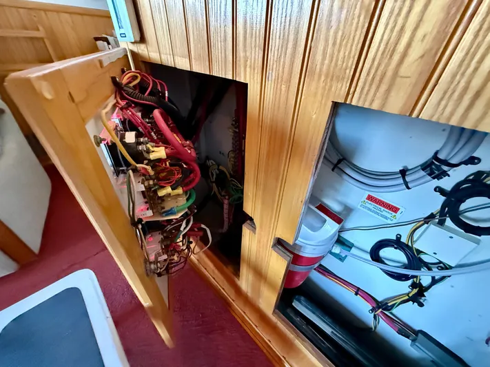 Brilyndia Yacht Photos Pics 