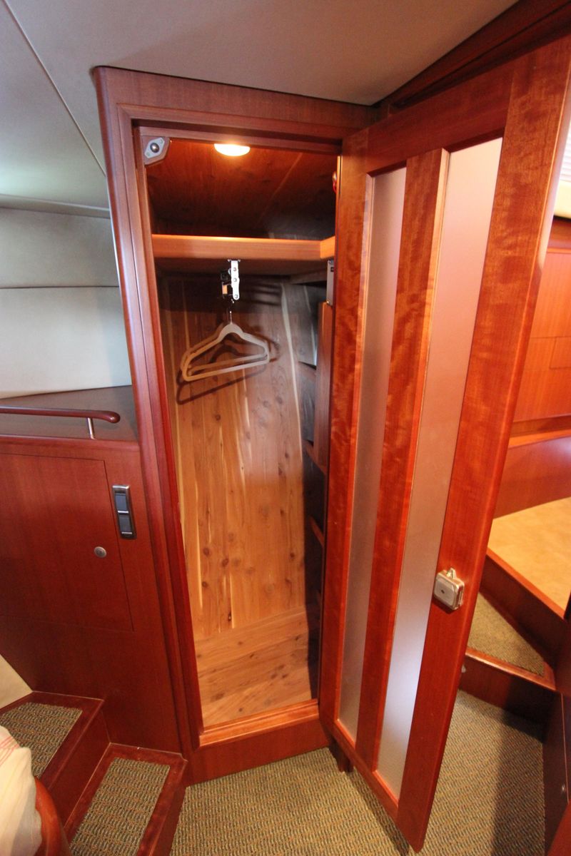 2006 Huckins 56 