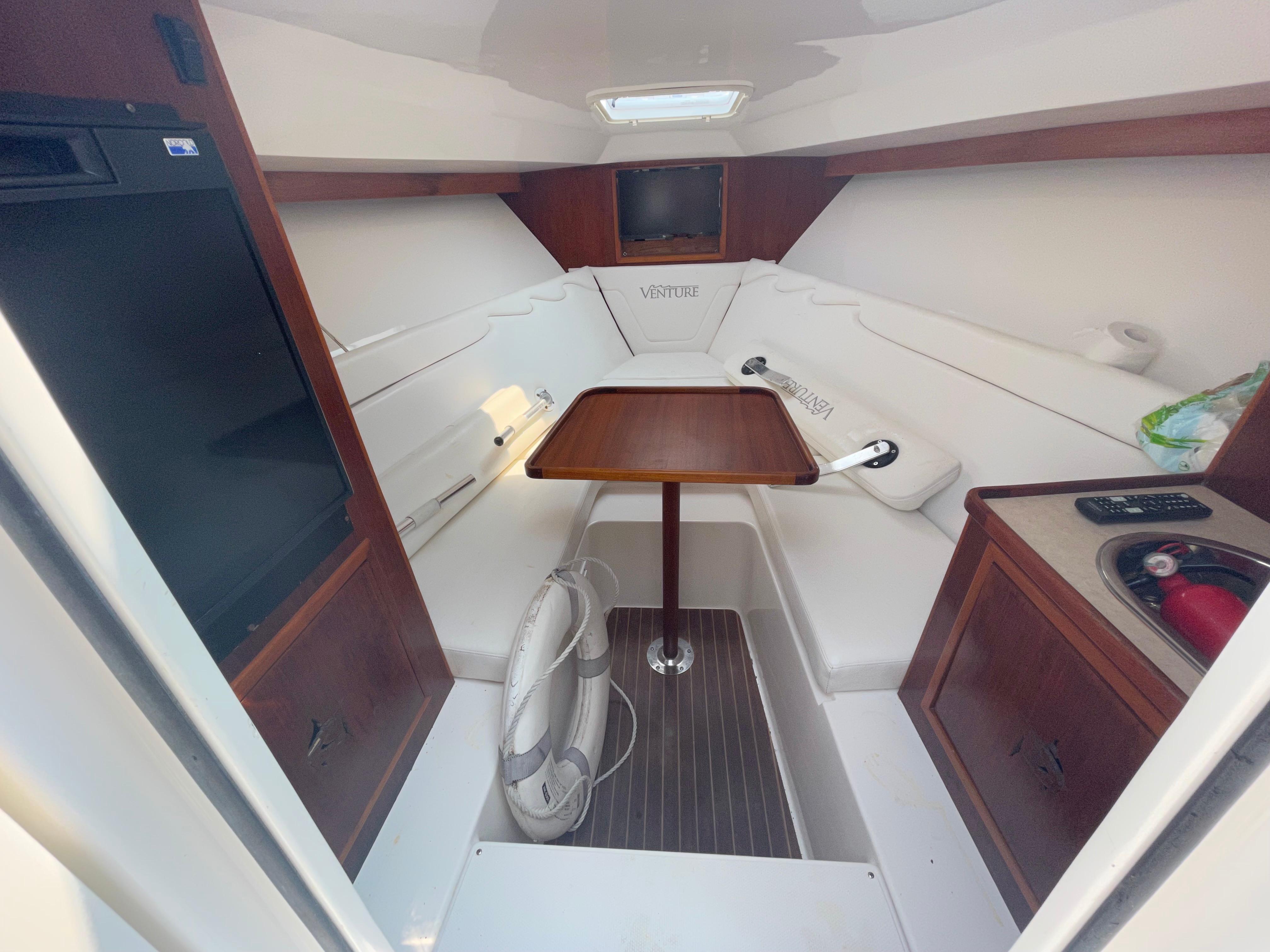 2008 Venture 39 Cuddy Cabin Center Console for sale YachtWorld