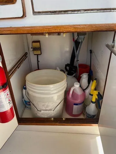 Ronda-vous Yacht Photos Pics 