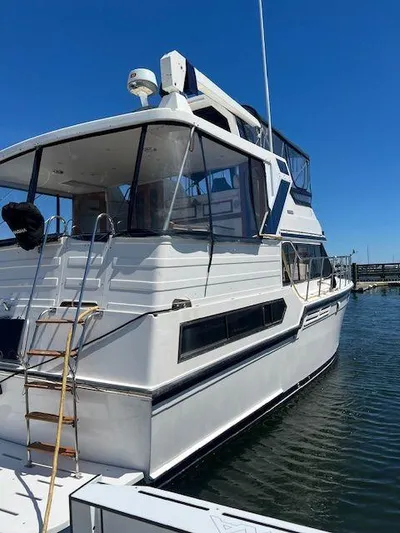 Ronda-vous Yacht Photos Pics 