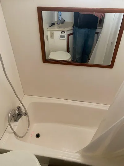 Ronda-vous Yacht Photos Pics 