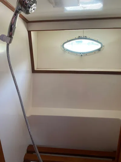 Ronda-vous Yacht Photos Pics 