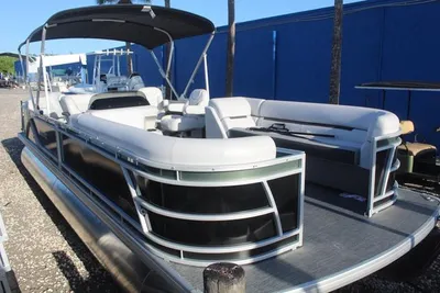 Godfrey Marine Sweetwater 2486 C