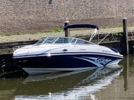 2010 Rinker 246 Captiva Cuddy