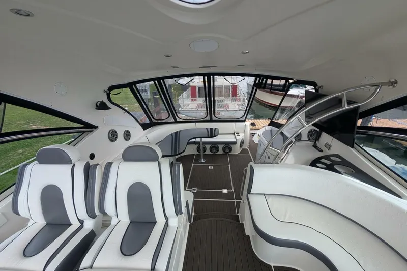  Yacht Photos Pics Luxurious interior of 2007 Cruisers Yachts 520 Express with elegant seating and modern design.