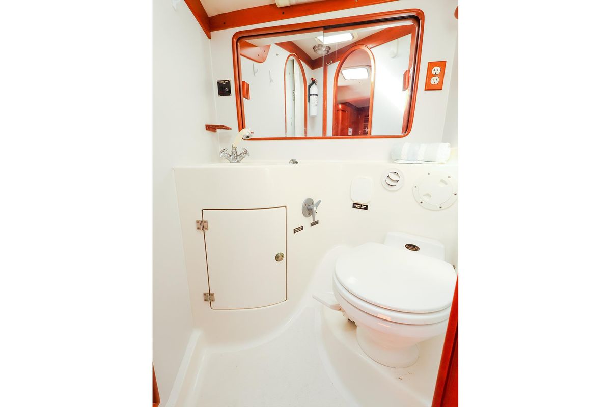 2002 J Boats 46 