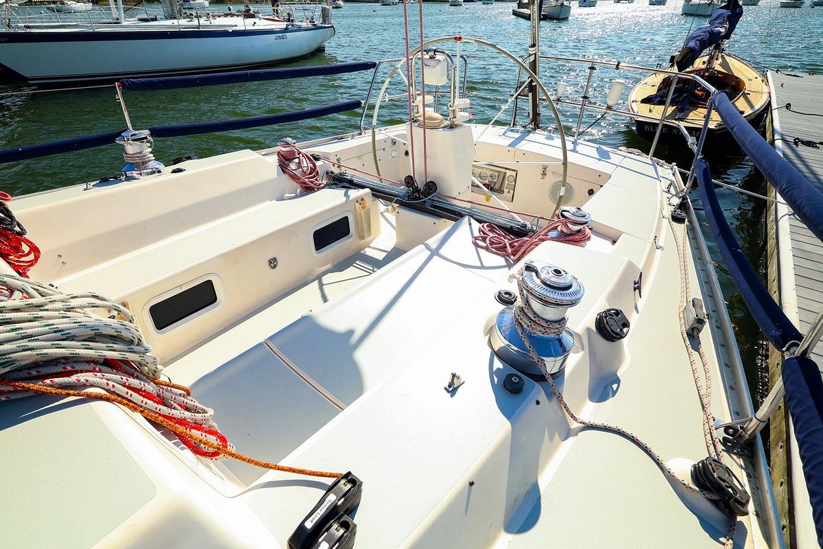2002 J Boats 46 