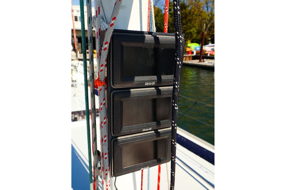 2002 J Boats 46 