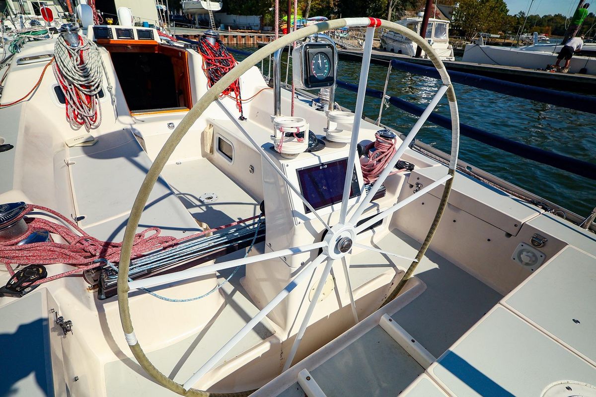 2002 J Boats 46 