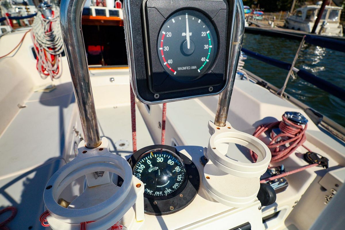 2002 J Boats 46 