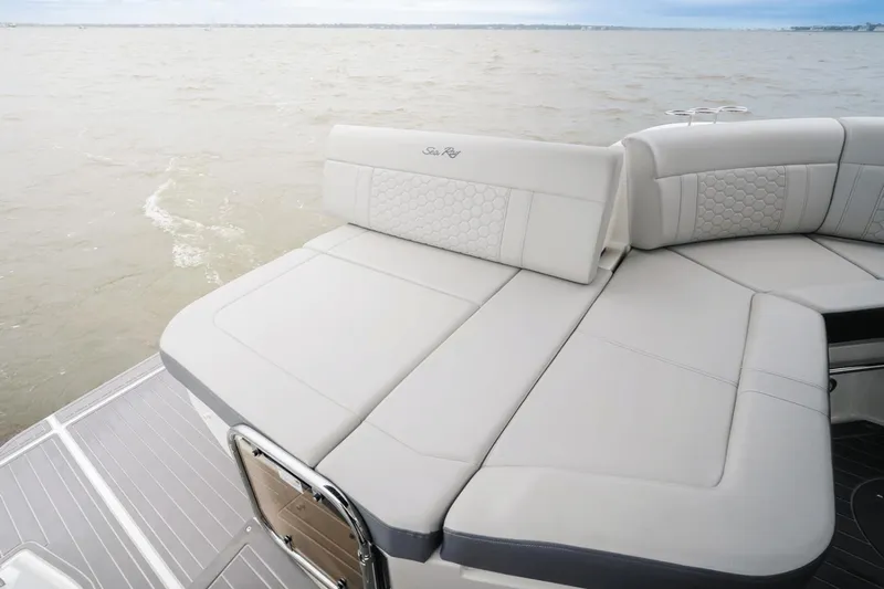 Sea Ray 320 Sundancer Yacht Photos Pics 