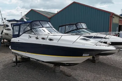 2004 Regal 2765 Commodore