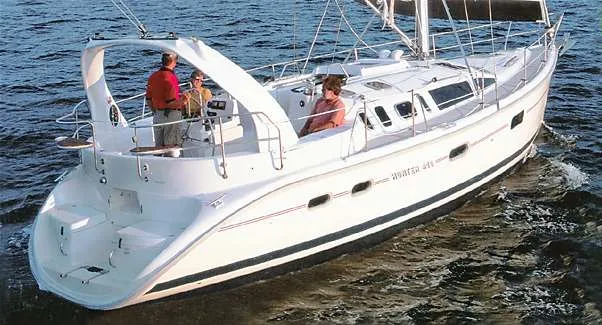 Catawampus II Yacht Photos Pics 