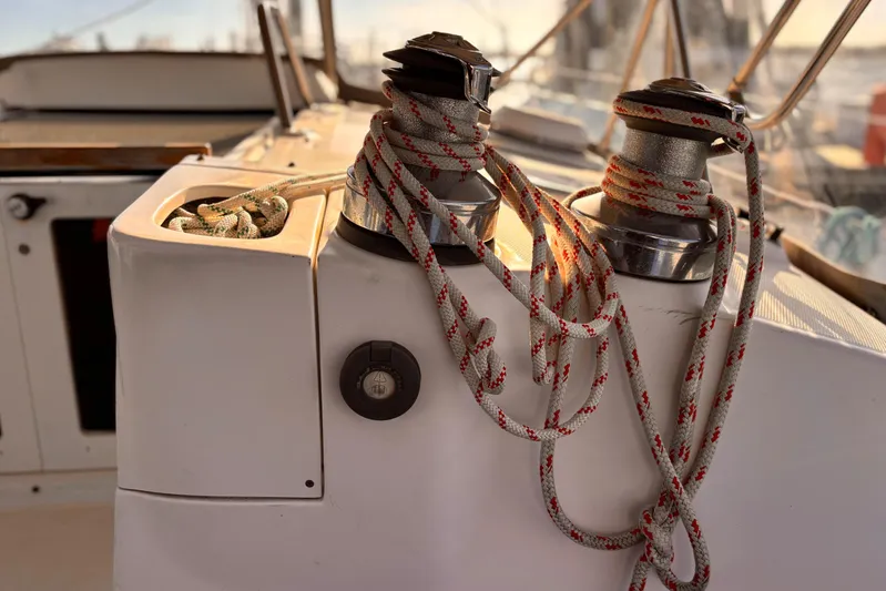 Orion Yacht Photos Pics Sailboat winches with ropes on a 2002 Hunter 410 yacht deck.