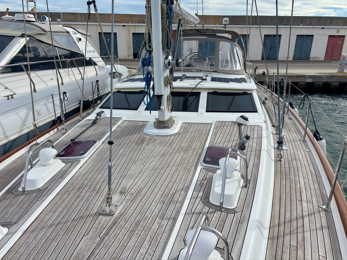 2003 Oyster 57 